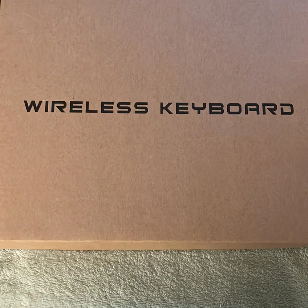 iPad keyboard case new in box for iPad Pro 11 second generation